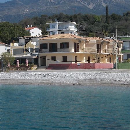 Akrogiali Beach Apartments Екстериор снимка