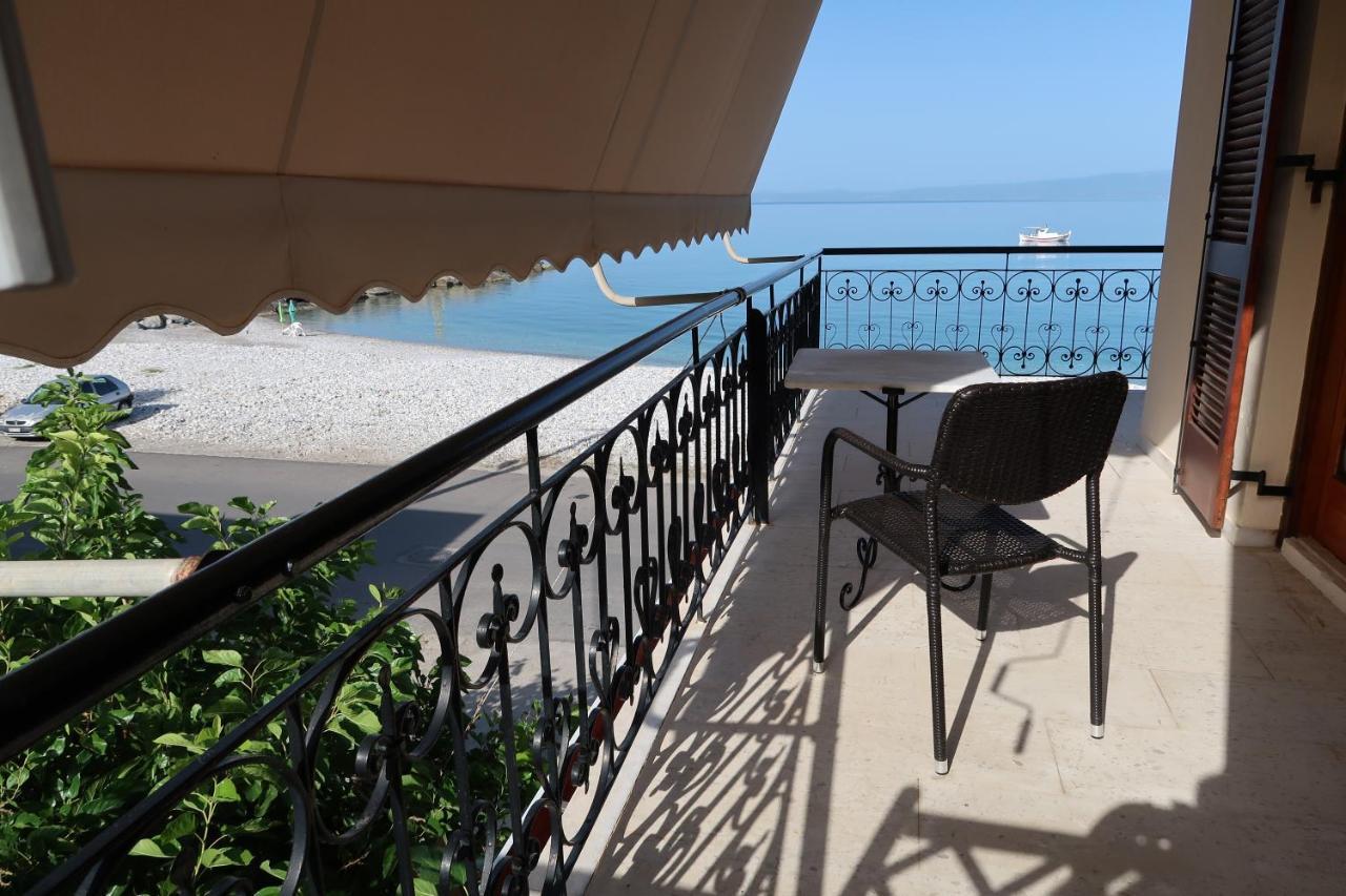 Akrogiali Beach Apartments Екстериор снимка