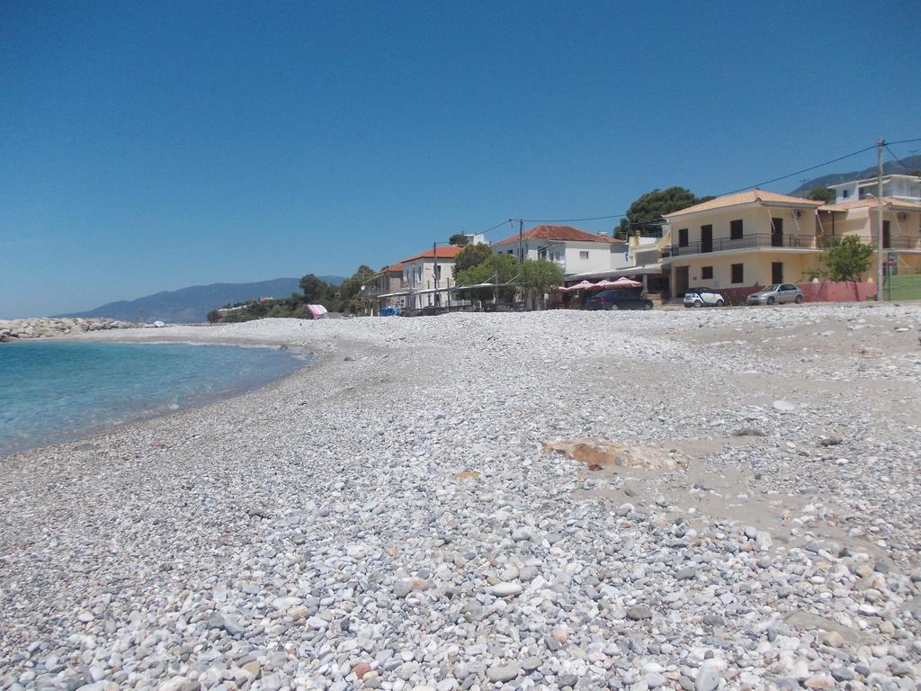 Akrogiali Beach Apartments Екстериор снимка